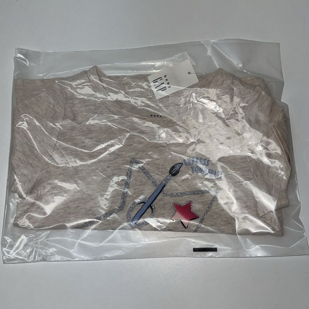 🔥GAP  Short Sleeve Tee with Graphic Sz 2 new - Picture 4 of 4